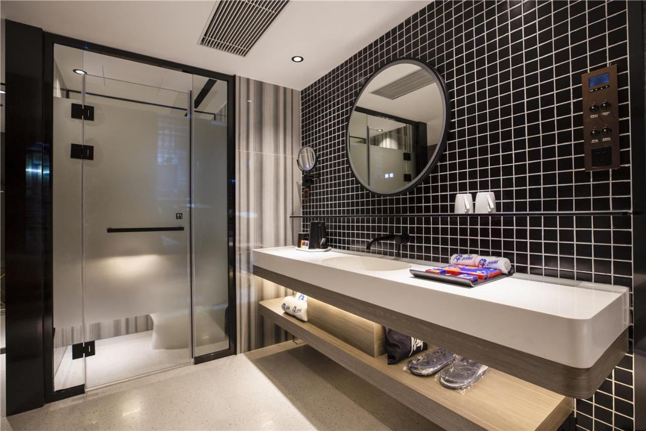 Fenk Attitude Hotel Guangzhou Railway Station מראה חיצוני תמונה